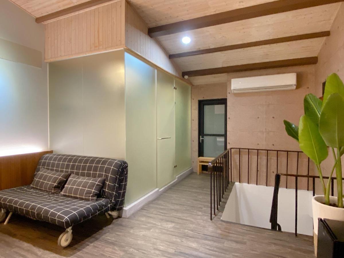 辣虎邸家 Love Here Tainan Exterior photo