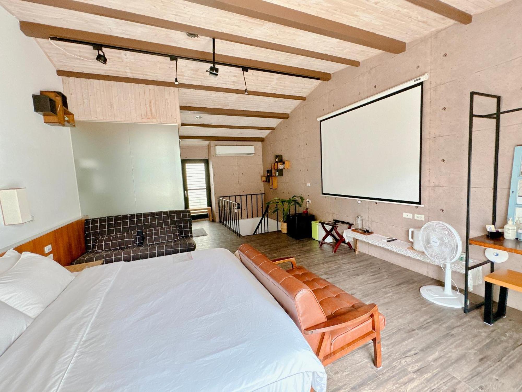 辣虎邸家 Love Here Tainan Exterior photo