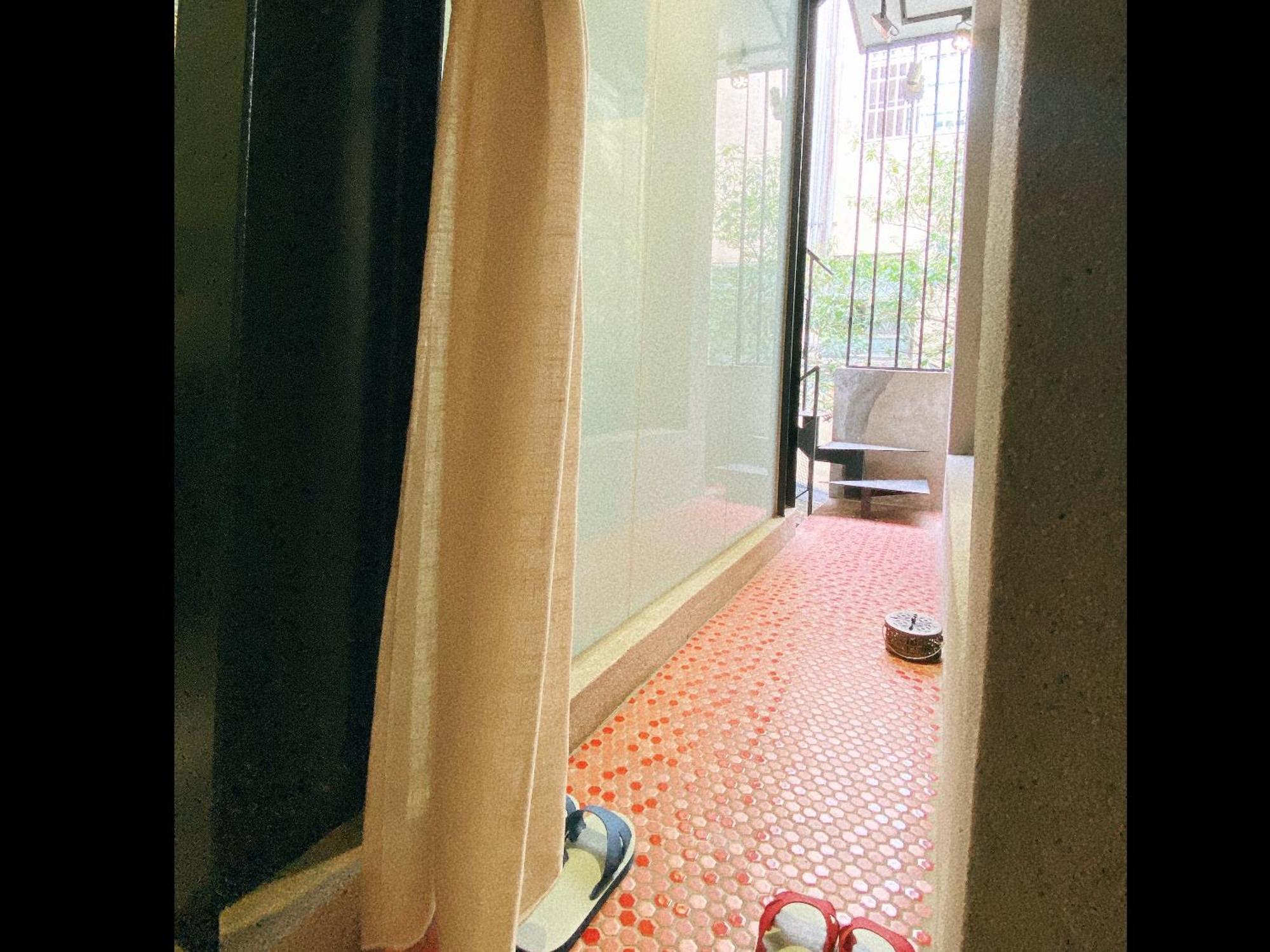 辣虎邸家 Love Here Tainan Exterior photo